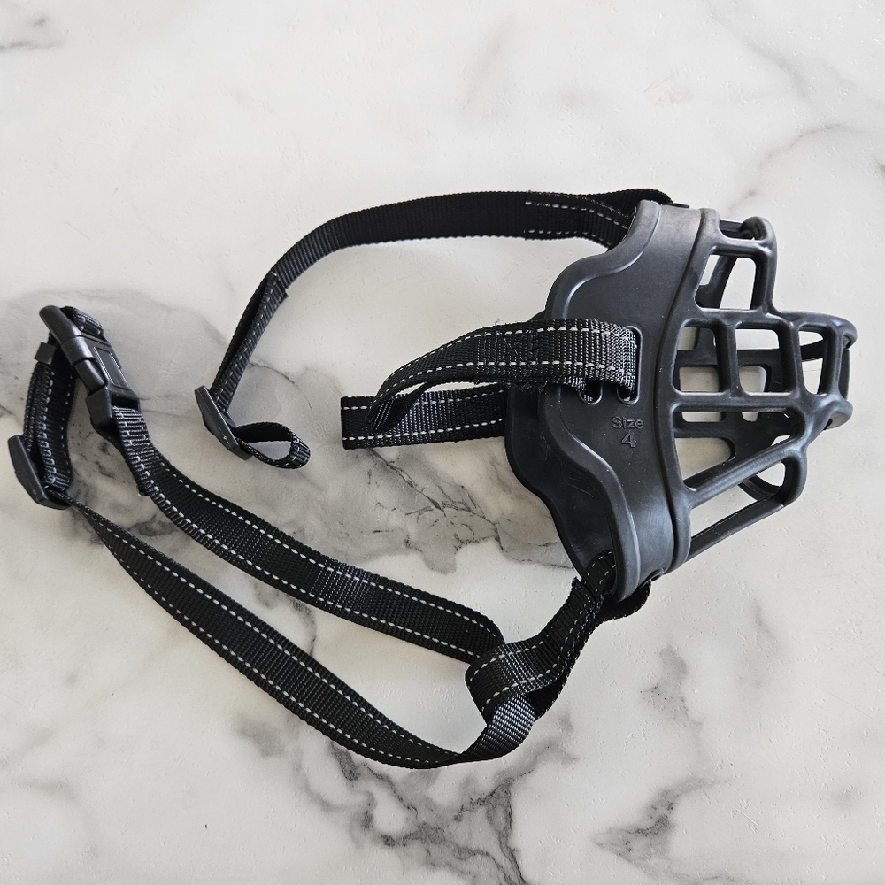 Dog muzzel size 4 silicone